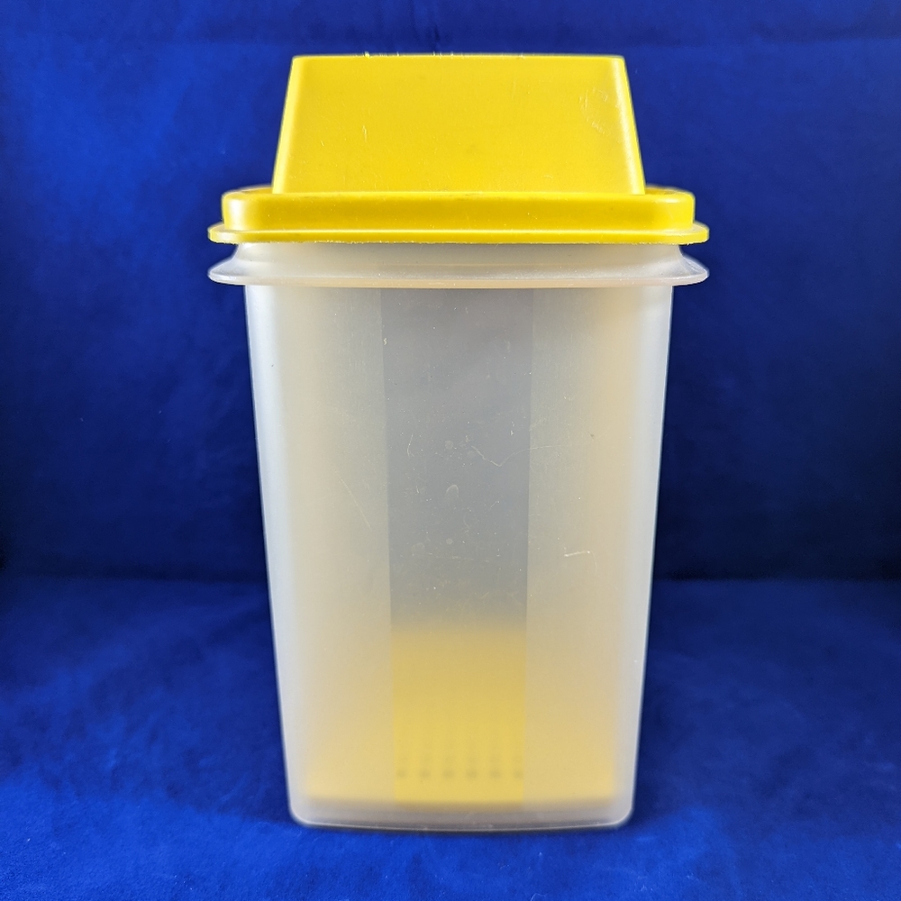 Tupperware Pick-a-Deli Pickle Container Translucent with Yellow Lid